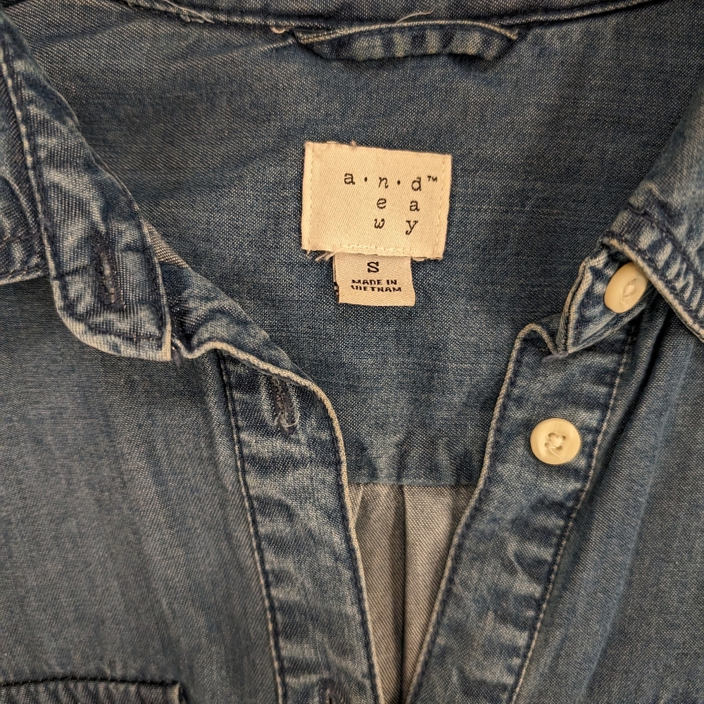 A New Day shirt SMALL